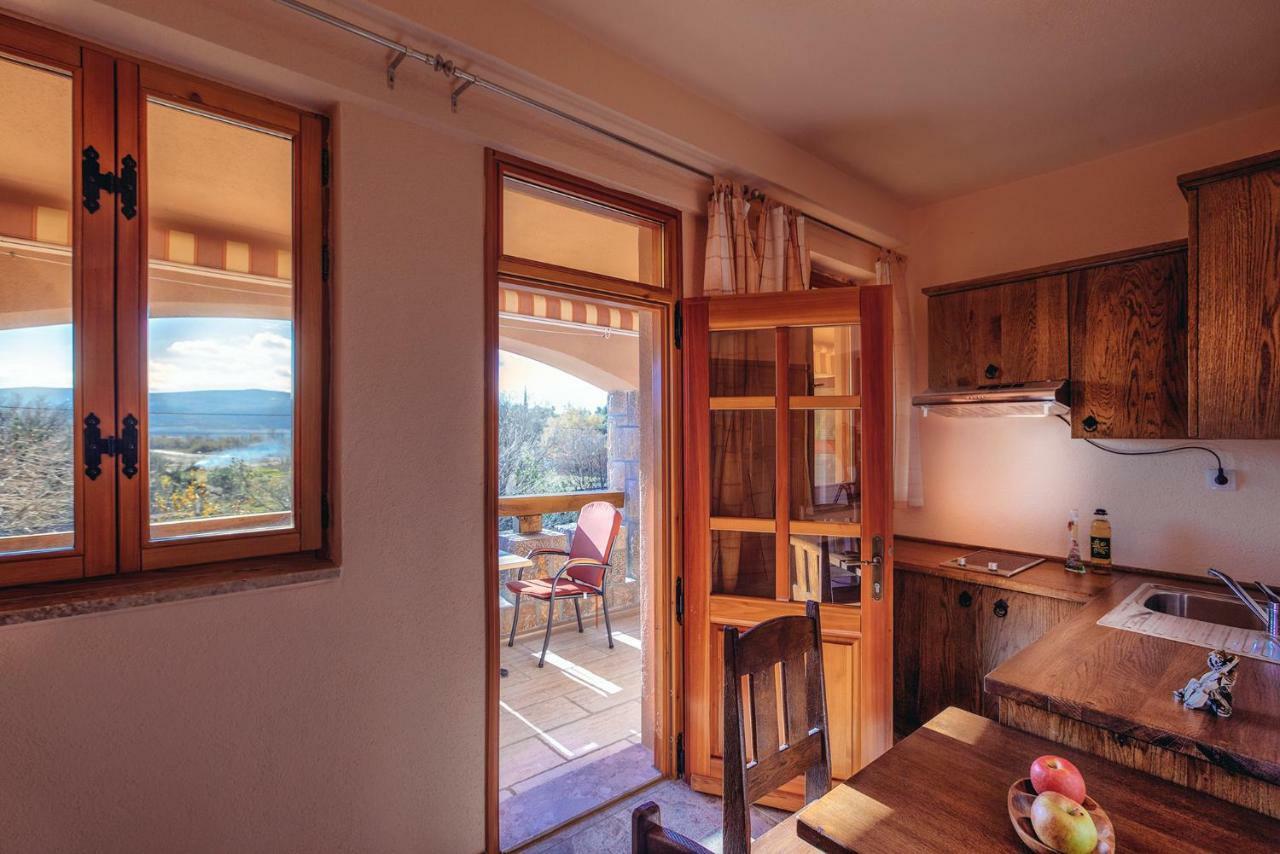 Apartmani I Sobe Dinko Starigrad Paklenica Buitenkant foto