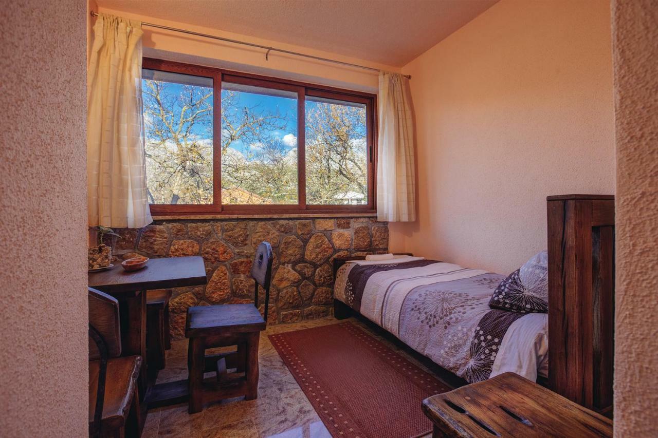 Apartmani I Sobe Dinko Starigrad Paklenica Buitenkant foto