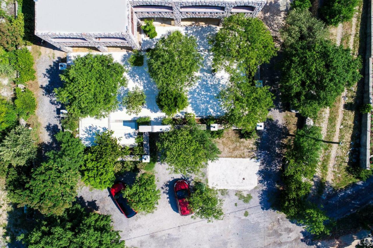 Apartmani I Sobe Dinko Starigrad Paklenica Buitenkant foto