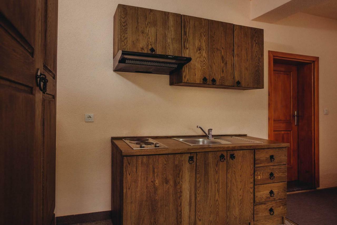 Apartmani I Sobe Dinko Starigrad Paklenica Buitenkant foto